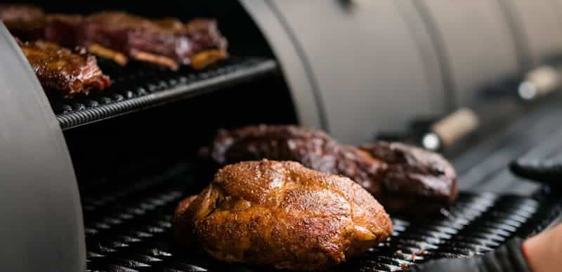 smoker meat cook